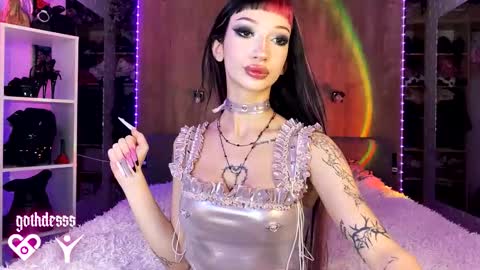 Snapshot of gothdesss chatting on February 18, 2026, 6:42 am online show from February 18, 2026, 6:42 am