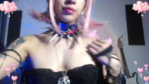 Snapshot of gothicute chatting on January 20, 2025, 3:04 am online show from January 20, 2025, 3:04 am
