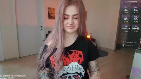Snapshot of gothkittys chatting on February 10, 2026, 11:03 am traumfrau Kira angel face devil eyes I SELL A LOT VIDEO IN GALLERY online show from February 10, 2026, 11:03 am