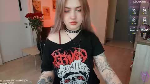 Snapshot of gothkittys chatting on February 17, 2026, 10:34 am traumfrau Kira angel face devil eyes I SELL A LOT VIDEO IN GALLERY online show from February 17, 2026, 10:34 am