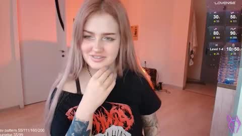 Snapshot of gothkittys chatting on February 18, 2026, 2:13 pm traumfrau Kira angel face devil eyes I SELL A LOT VIDEO IN GALLERY online show from February 18, 2026, 2:13 pm