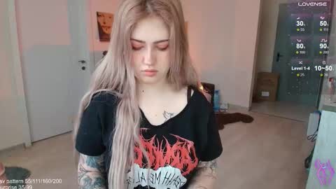 Snapshot of gothkittys chatting on March 1, 2026, 8:27 am traumfrau Kira angel face devil eyes I SELL A LOT VIDEO IN GALLERY online show from March 1, 2026, 8:27 am