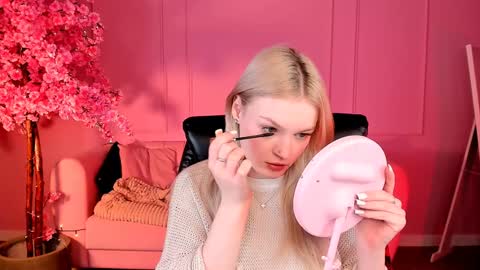 Grace Glamour online show from January 6, 2025, 5:41 am