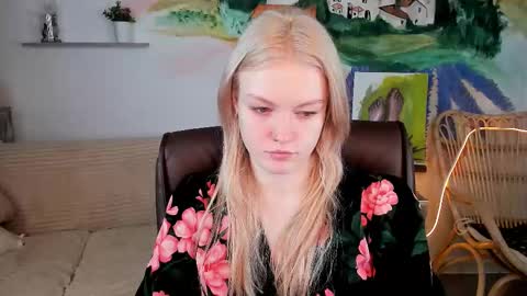 Grace Glamour online show from March 12, 2025, 5:13 am