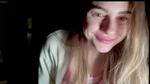 Snapshot of gracetorrezz chatting on February 21, 2025, 4:51 am gracetorrezz online show from February 21, 2025, 4:51 am