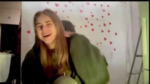 Snapshot of gracetorrezz chatting on February 21, 2025, 11:01 am gracetorrezz online show from February 21, 2025, 11:01 am