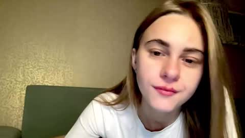 Snapshot of gracetorrezz chatting on November 4, 2025, 4:28 pm gracetorrezz online show from November 4, 2025, 4:28 pm