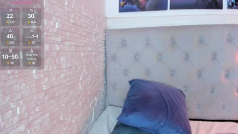 Snapshot of graceymilf999 chatting on January 17, 2025, 2:18 pm Gracey Milf online show from January 17, 2025, 2:18 pm