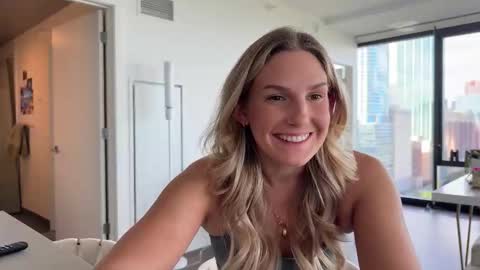 Snapshot of graciemae_baexx chatting on October 14, 2025, 8:20 pm Gracie Mae online show from October 14, 2025, 8:20 pm