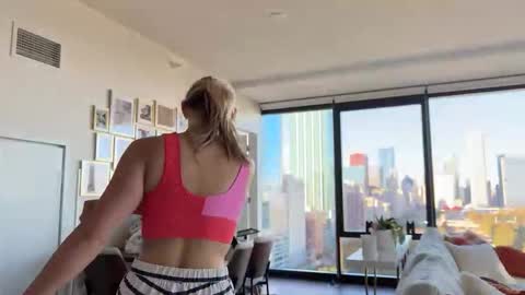 Snapshot of graciemae_baexx chatting on October 30, 2025, 8:31 pm Gracie Mae online show from October 30, 2025, 8:31 pm