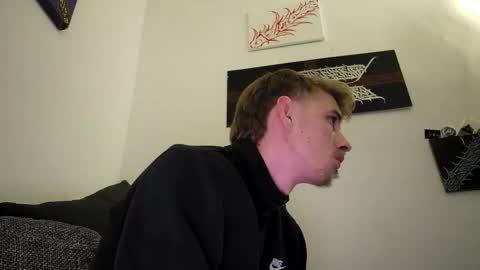 Snapshot of graff4 chatting on December 25, 2024, 11:42 pm Smallcom online show from December 25, 2024, 11:42 pm