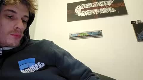 Snapshot of graff4 chatting on January 15, 2025, 7:34 pm Smallcom online show from January 15, 2025, 7:34 pm