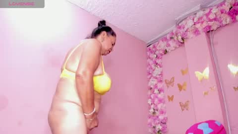 Mi Name is violeta  online show from May 31, 2026, 6:09 pm