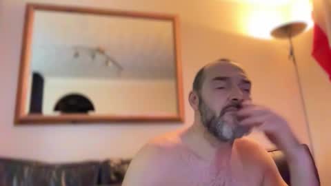 Snapshot of grandmufftwerking chatting on February 21, 2026, 10:11 pm grandmufftwerking online show from February 21, 2026, 10:11 pm