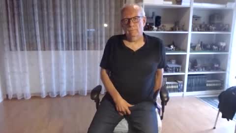 Snapshot of grandpach chatting on February 8, 2026, 12:41 pm grandpach online show from February 8, 2026, 12:41 pm