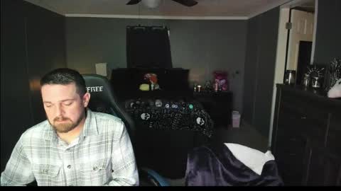 Snapshot of graniteaura chatting on May 15, 2026, 11:23 pm graniteaura online show from May 15, 2026, 11:23 pm