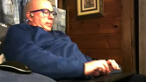 granitebuckeye1969 online show from November 21, 2025, 12:10 am