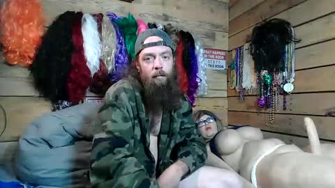 Snapshot of grannypounder chatting on January 6, 2025, 11:51 am grannypounder online show from January 6, 2025, 11:51 am