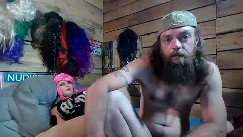 Snapshot of grannypounder chatting on March 8, 2025, 11:58 am grannypounder online show from March 8, 2025, 11:58 am