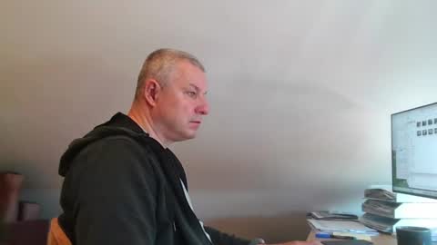 Snapshot of grau197077 chatting on April 28, 2026, 7:46 am grau197077 online show from April 28, 2026, 7:46 am