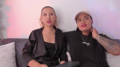 Snapshot of grave_duo chatting on December 14, 2025, 7:51 pm GRAVE DUO online show from December 14, 2025, 7:51 pm