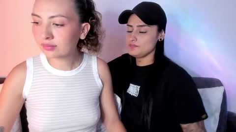 Snapshot of grave_duo chatting on January 16, 2026, 4:49 am GRAVE DUO online show from January 16, 2026, 4:49 am