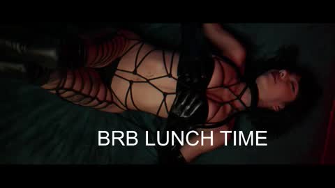 grayce blossoms24 online show from February 26, 2025, 11:15 pm