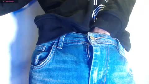 Snapshot of grayhorny chatting on January 17, 2026, 9:03 am Gray online show from January 17, 2026, 9:03 am