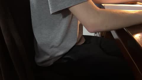 Snapshot of graysoncrimes chatting on February 25, 2026, 12:31 am graysoncrimes online show from February 25, 2026, 12:31 am