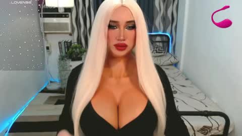 PAULATHEONE online show from May 18, 2026, 7:52 pm