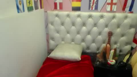 greatass_latina online show from June 26, 2026, 11:25 am