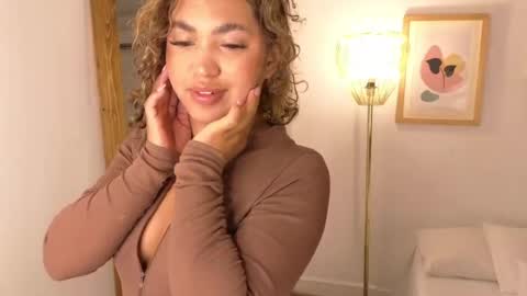 Snapshot of grecia_miller_ chatting on May 21, 2026, 12:12 pm grecia_miller_ online show from May 21, 2026, 12:12 pm