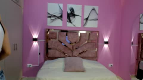 green_lov online show from October 15, 2025, 12:16 pm