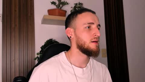 Juan online show from December 14, 2025, 1:33 am