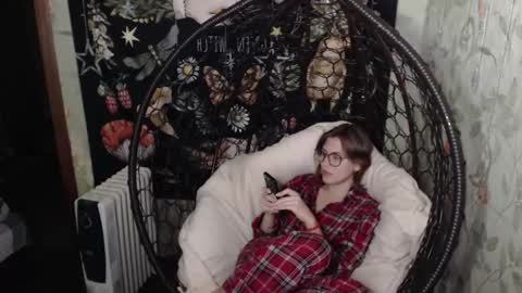 Lina online show from November 9, 2025, 5:33 pm