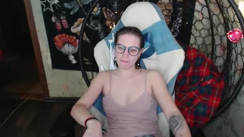 Lina online show from March 29, 2026, 10:04 am