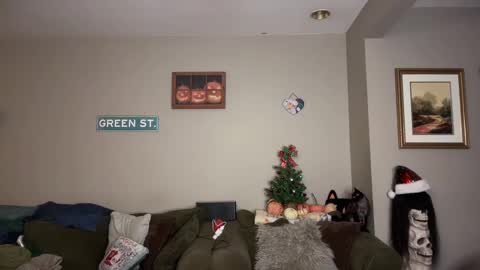 SexQueen Nikki online show from December 17, 2024, 2:23 am