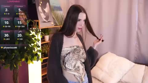 Ivy online show from November 2, 2025, 3:20 am