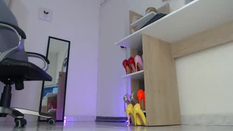 Snapshot of greta_bellucci chatting on October 6, 2025, 7:55 pm Greta online show from October 6, 2025, 7:55 pm