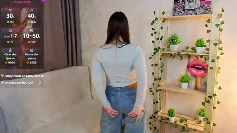 Snapshot of gretalinelle chatting on May 25, 2026, 5:41 pm Cutie Ellie online show from May 25, 2026, 5:41 pm