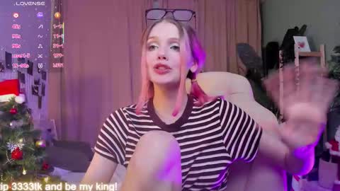 Snapshot of gretchen_mol chatting on January 5, 2026, 5:27 pm gretchen_mol online show from January 5, 2026, 5:27 pm