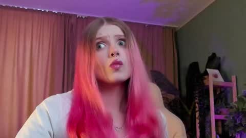 Snapshot of gretchen_mol chatting on March 1, 2026, 7:32 am gretchen_mol online show from March 1, 2026, 7:32 am