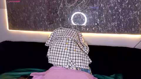 Snapshot of gretel_streit chatting on June 18, 2026, 3:40 am Gretel online show from June 18, 2026, 3:40 am