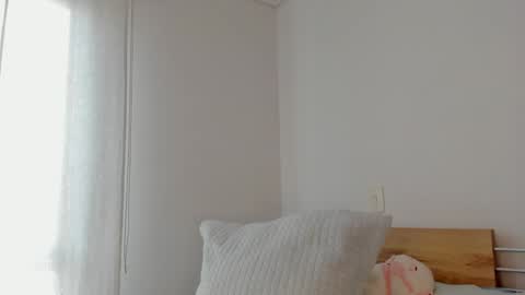 Snapshot of grettabenett_ chatting on December 4, 2024, 9:46 pm Gretta online show from December 4, 2024, 9:46 pm