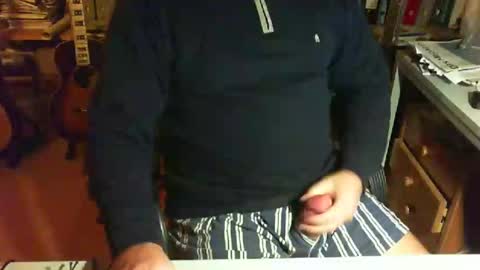 Snapshot of greyhounddog chatting on January 11, 2025, 8:43 pm greyhounddog online show from January 11, 2025, 8:43 pm