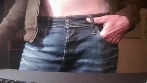 Snapshot of grimbergen123 chatting on November 7, 2025, 6:08 pm Grim online show from November 7, 2025, 6:08 pm