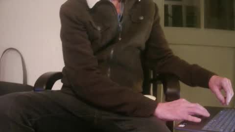 Snapshot of grimbergen123 chatting on January 7, 2026, 8:55 pm Grim online show from January 7, 2026, 8:55 pm