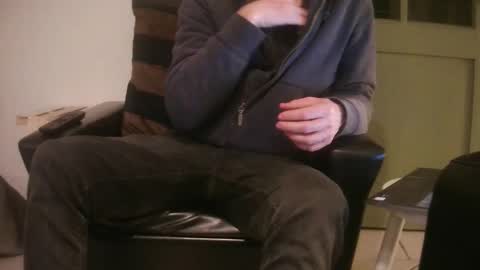 Snapshot of grimbergen123 chatting on January 31, 2026, 8:40 pm Grim online show from January 31, 2026, 8:40 pm