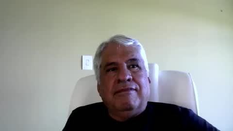 Snapshot of grisa01 chatting on January 20, 2025, 12:39 pm grisa01 online show from January 20, 2025, 12:39 pm