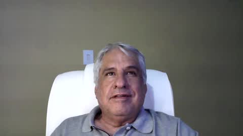 Snapshot of grisa01 chatting on January 28, 2025, 9:50 pm grisa01 online show from January 28, 2025, 9:50 pm